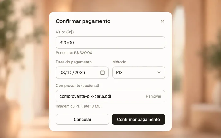 Janela Confirmar pagamento no eClin, com valor, forma de pagamento PIX, data e campo de comprovante opcional.
